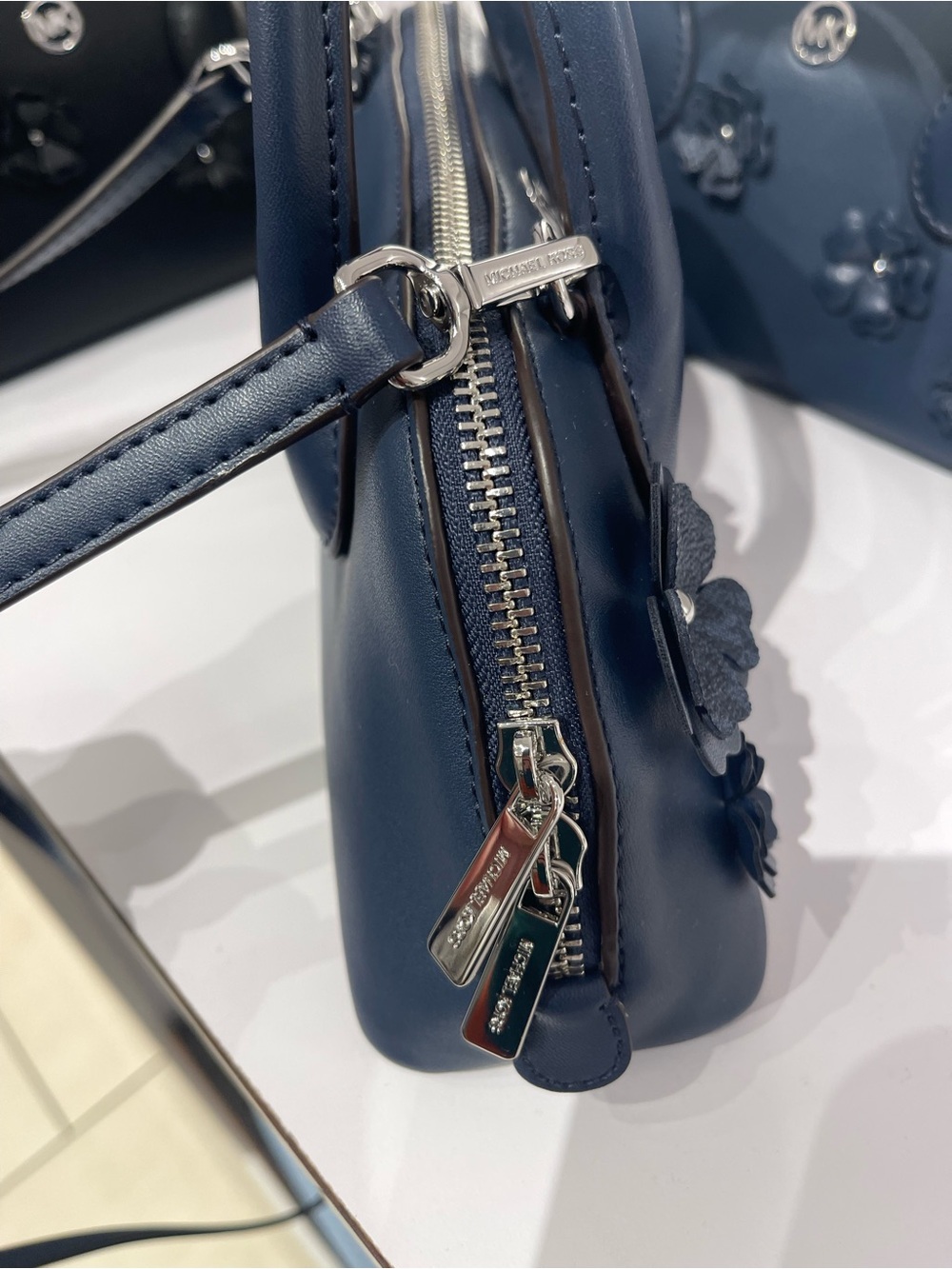 Michael Kors Petra Small Floral Embellished Crossbody Bag
Navy
NWT - Picture 16 of 16